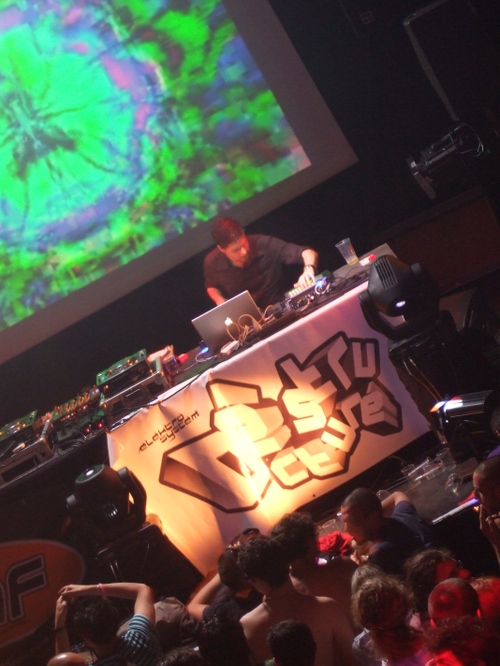 Nuits_sonores_ninkasi_080508_172
